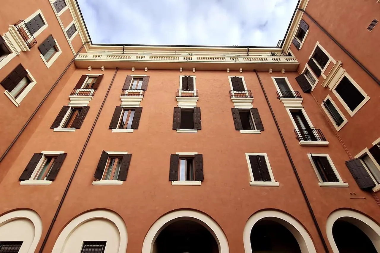 Luxury Verona Apartment City Centre Italy