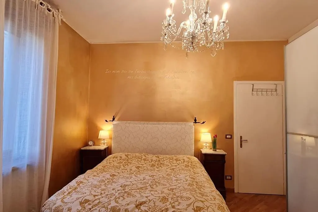Luxury Verona Apartment City Centre contacts